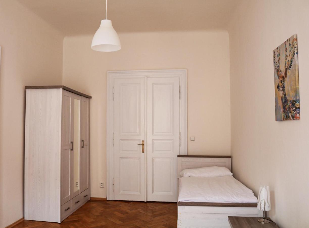 Welcome Hostel & Apartments Praguecentre Екстер'єр фото